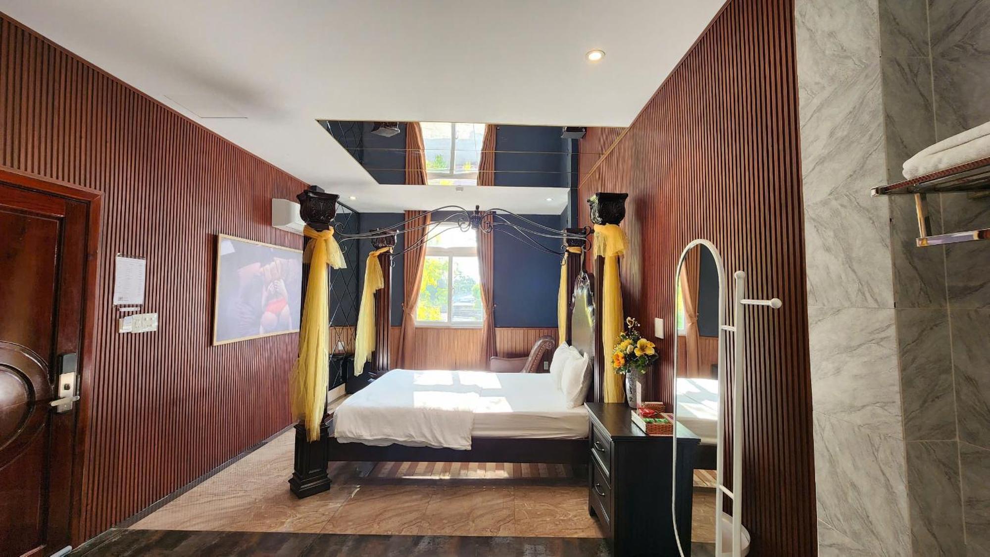 Khach San Nha Minh Hotel Cai Rang Екстериор снимка
